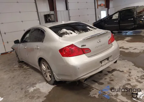 2013 Infiniti G37X z USA, uszkodzony, nr VIN JN1CV6AR8DM762122